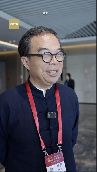 China_s_Youth__Embodying_Cultural_Confidence__Says_Expert_Huang_Ping_poster - News for amigos, by amigos China_s_Youth__Embodying_Cultural_Confidence__Says_Expert_Huang_Ping video poster