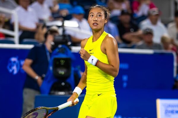 China’s Zheng Qinwen Faces Off Against Anisimova in U.S. Open Opener 🎾🔥 China_s_Zheng_Qinwen_Faces_Off_Against_Anisimova_in_U_S__Open_Opener___