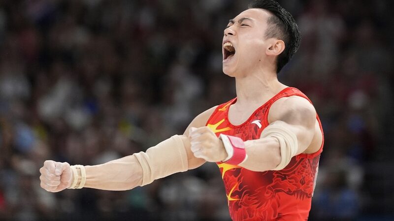 China_s_Zou_Jingyuan_Makes_Olympic_History_with_Gold_on_Parallel_Bars - News for amigos, by amigos China_s_Zou_Jingyuan_Makes_Olympic_History_with_Gold_on_Parallel_Bars