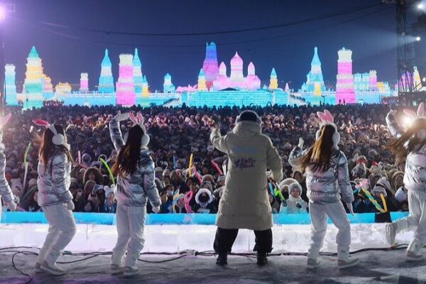 Chinese Cities Ignite Tourism Frenzy After Harbin’s Winter Wonderland Chinese_Cities_Ignite_Tourism_Frenzy_After_Harbin_s_Winter_Wonderland