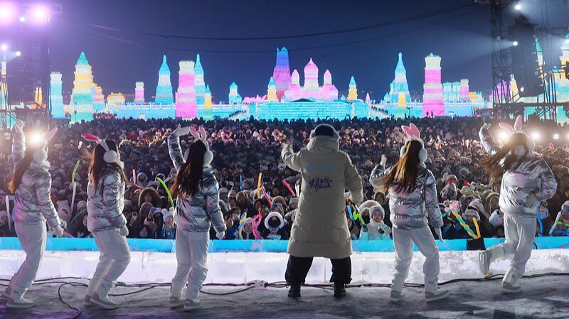Chinese_Cities_Ignite_Tourism_Frenzy_After_Harbin_s_Winter_Wonderland - News for amigos, by amigos Chinese_Cities_Ignite_Tourism_Frenzy_After_Harbin_s_Winter_Wonderland