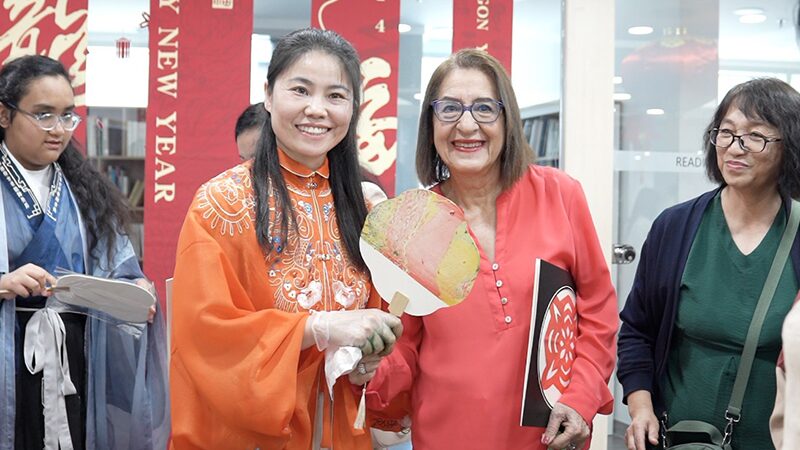 Chinese_Culture_Experience_Day_in_Kuwait_Dazzles_with_Xinjiang_Performances video poster