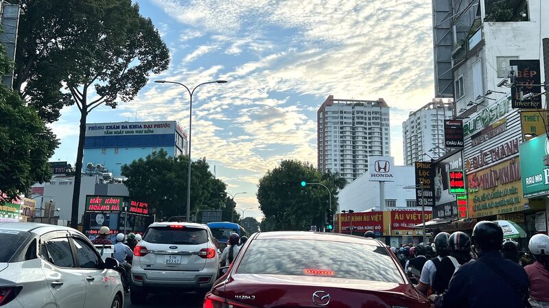 Chinese_EVs_Powering_Southeast_Asia_s_Green_Road_Revolution