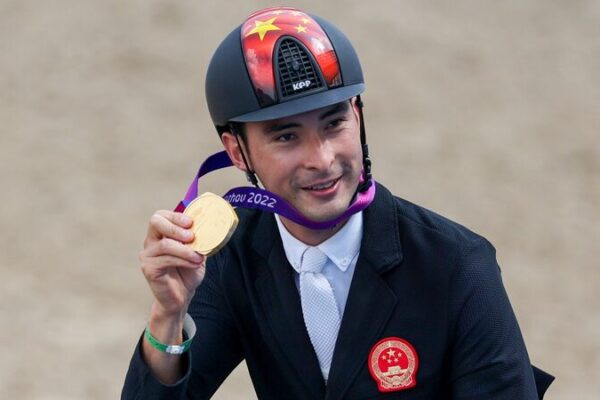 Chinese Equestrian Star Alex Hua Tian Ready for Paris 2024 Chinese_Equestrian_Star_Alex_Hua_Tian_Ready_for_Paris_2024 video poster