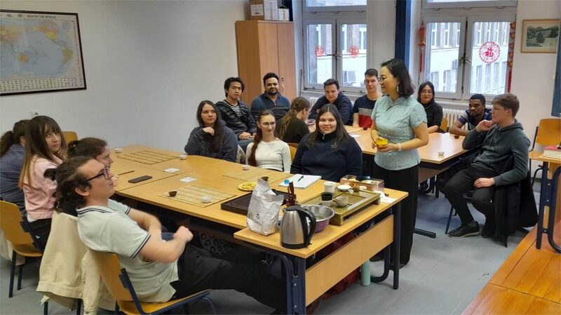 Chinese_Professor_Brews_Tea_Craze_at_Hungarian_University___