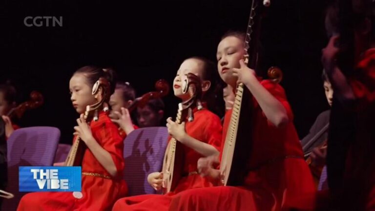 Chinese_Troupe_Lights_Up_Edinburgh_Fringe_with__Rituals_That_Unite_Us_ video poster