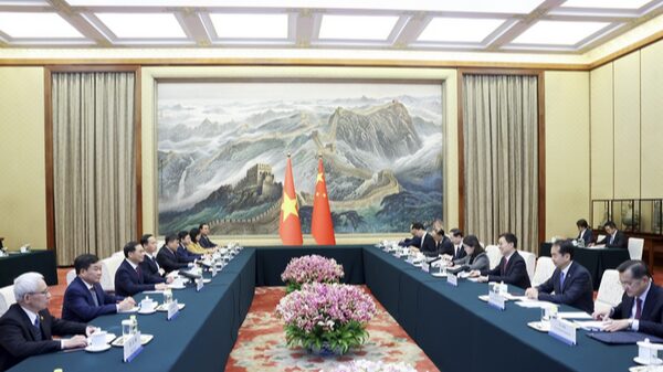 Chinese Vice President Meets Vietnamese Deputy PM – Boosting Future Ties! 🌟 Chinese_Vice_President_Meets_Vietnamese_Deputy_PM_Boosting_Future_Ties___