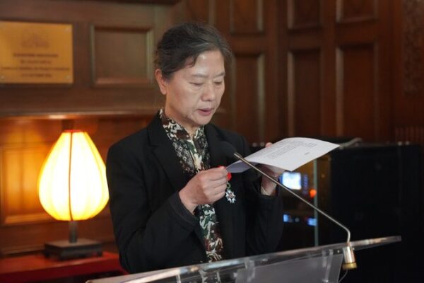 Chinese Writer Wang Anyi Receives France\u0027s Highest Honor 🎉 Chinese_Writer_Wang_Anyi_Receives_France_u0027s_Highest_Honor__