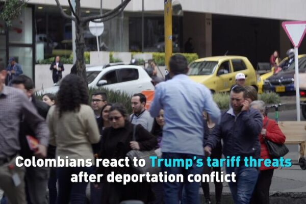Colombians React to Trump’s Tariff Threats After Deportation Conflict Colombians_React_to_Trump_s_Tariff_Threats_After_Deportation_Conflict video poster