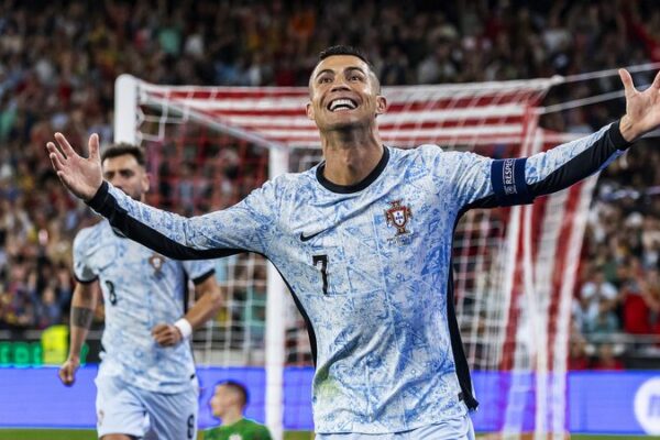 Cristiano Ronaldo Scores Historic 900th Goal in Portugal’s Victory Over Croatia 🎉 Cristiano_Ronaldo_Scores_Historic_900th_Goal_in_Portugal_s_Victory_Over_Croatia__
