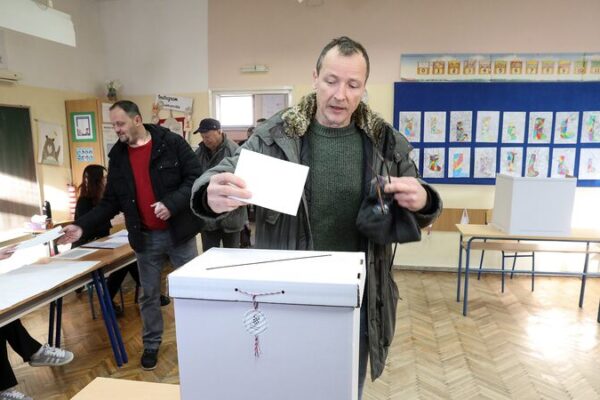 Croatia’s Presidential Race Heats Up: Runoff Between Milanovic and Primorac! Croatia_s_Presidential_Race_Heats_Up__Runoff_Between_Milanovic_and_Primorac_