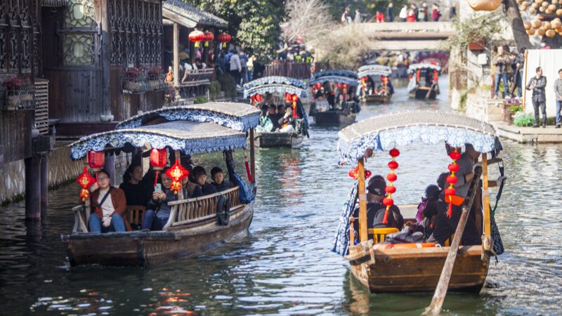 Cruising_the_Canals__Spring_Festival_Fun_in_Huzhou_s_Nanxun_Ancient_Town - News for amigos, by amigos Cruising_the_Canals__Spring_Festival_Fun_in_Huzhou_s_Nanxun_Ancient_Town
