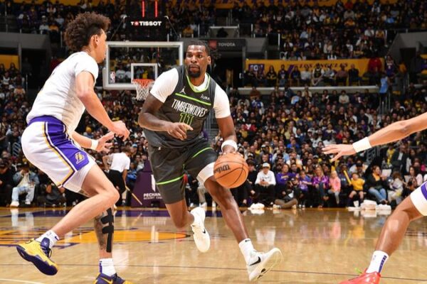 Davis Down, Lakers Fall: Timberwolves Snap LA’s Winning Streak 💔🏀 Davis_Down__Lakers_Fall__Timberwolves_Snap_LA_s_Winning_Streak___