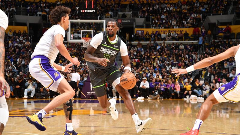 Davis_Down__Lakers_Fall__Timberwolves_Snap_LA_s_Winning_Streak___ - News for amigos, by amigos Davis_Down__Lakers_Fall__Timberwolves_Snap_LA_s_Winning_Streak___