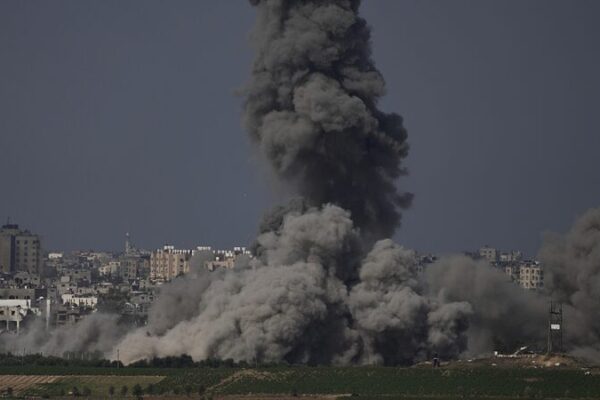 Day 15: Israel Evacuates Northern City Amid Rising Tensions 🚨 Day_15__Israel_Evacuates_Northern_City_Amid_Rising_Tensions__ video poster