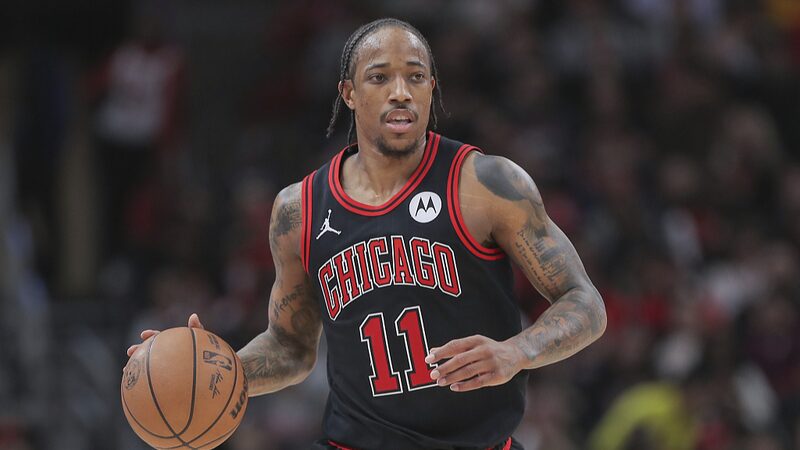 DeMar_DeRozan_Joins_Sacramento_Kings_in_Multiteam_Sign_and_Trade_Deal - News for amigos, by amigos DeMar_DeRozan_Joins_Sacramento_Kings_in_Multiteam_Sign_and_Trade_Deal