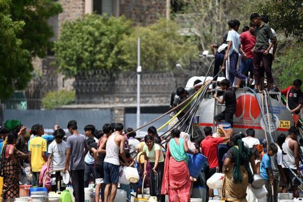 🔥 Delhi’s Record 52.9°C Heat? IMD Says It Was a Sensor Glitch! 😅 __Delhi_s_Record_52_9_C_Heat__IMD_Says_It_Was_a_Sensor_Glitch___