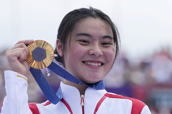Deng Yawen Makes History with China’s First BMX Freestyle Gold in Paris 🎉 Deng_Yawen_Makes_History_with_China_s_First_BMX_Freestyle_Gold_in_Paris__ video poster