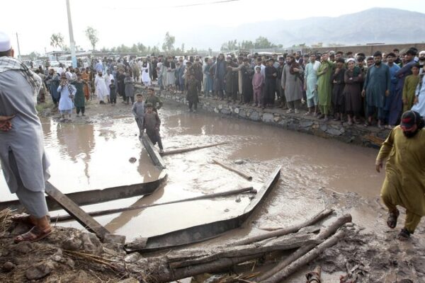 🌊 Devastating Flash Floods Hit East Afghanistan: 35 Dead, 250 Injured __Devastating_Flash_Floods_Hit_East_Afghanistan__35_Dead__250_Injured