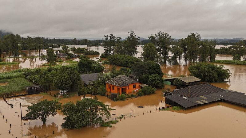 Devastating_Floods_Hit_Southern_Brazil__39_Dead__Dozens_Missing - News for amigos, by amigos Devastating_Floods_Hit_Southern_Brazil__39_Dead__Dozens_Missing