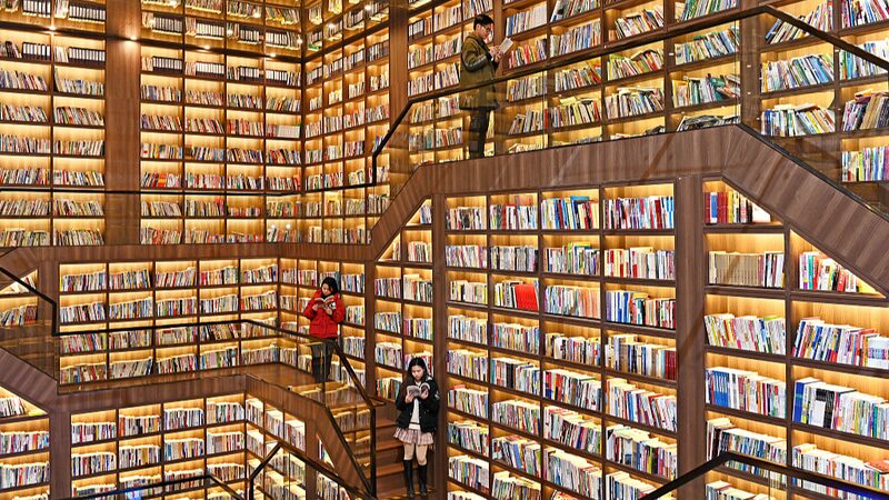 Digital_Revolution__How_Tech_is_Transforming_Reading_Habits_in_China - News for amigos, by amigos __Digital_Revolution__How_Tech_is_Transforming_Reading_Habits_in_China