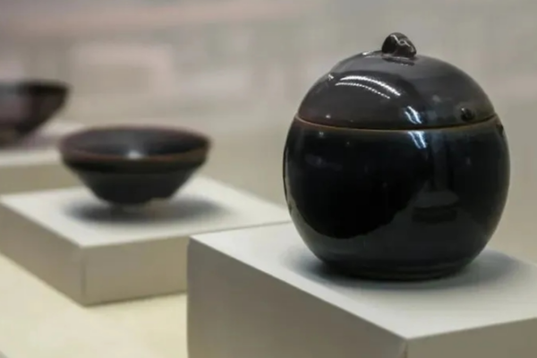 ✨ Discover China’s Magic: Jian Ware Porcelain Shines at National Museum __Discover_China_s_Magic__Jian_Ware_Porcelain_Shines_at_National_Museum video poster