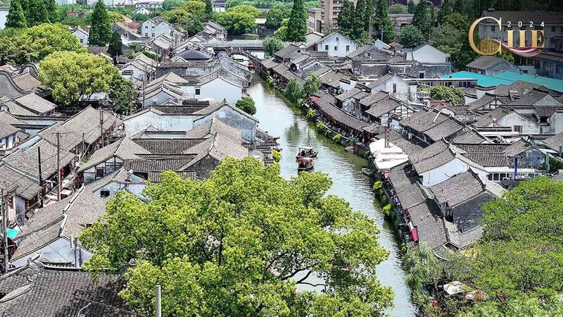 Discover_Fengjing_Ancient_Town__Shanghai_s_Hidden_Autumn_Gem___poster - News for amigos, by amigos Discover_Fengjing_Ancient_Town__Shanghai_s_Hidden_Autumn_Gem__ video poster