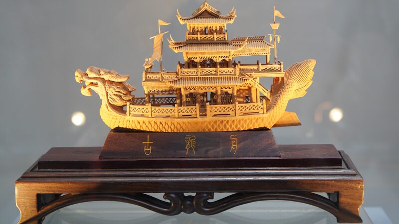 Discover_Fuzhou_s_Cork_Painting__Tradition_Meets_Innovation___