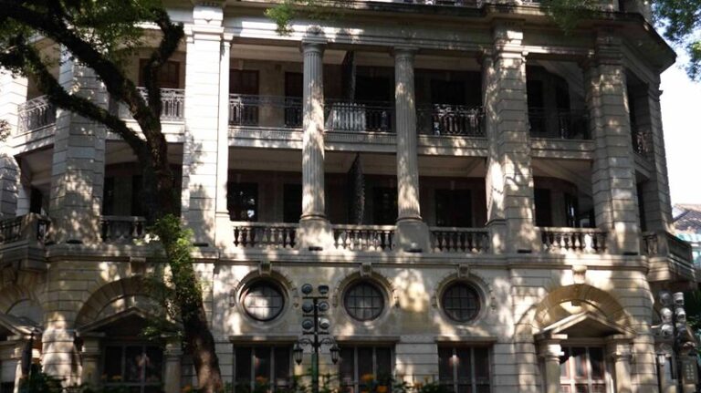Discover_Guangzhou_s_European_Gem__Shamian_Island_s_Western_Charm
