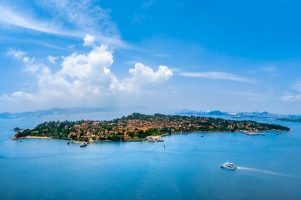 Discover Gulangyu: China’s Hidden Island Gem Making Waves 🌊 Discover_Gulangyu__China_s_Hidden_Island_Gem_Making_Waves__ video poster