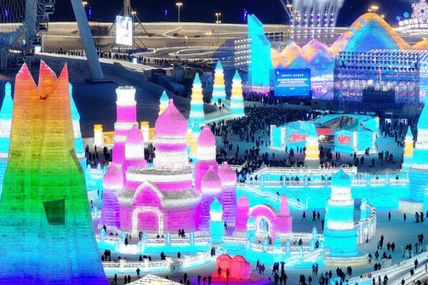Discover Harbin’s Magical Ice Kingdom 🌨️❄️ Discover_Harbin_s_Magical_Ice_Kingdom_____ video poster