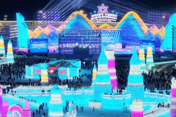 Discover Harbin’s Magical Ice and Snow World ❄️✨ Discover_Harbin_s_Magical_Ice_and_Snow_World____ video poster