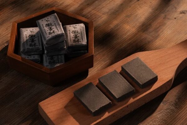 Discover Huimo Su: Anhui’s Sweet Blend of Art and Flavor Discover_Huimo_Su__Anhui_s_Sweet_Blend_of_Art_and_Flavor