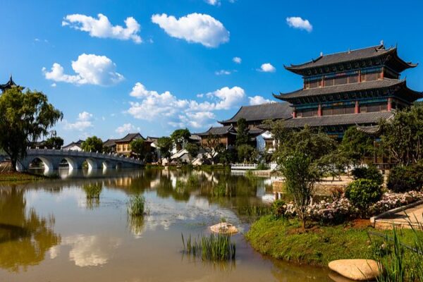 Discover_Jianchuan_Wood_Carving_Art_Town__Yunnan_s_Cultural_Treasure video poster