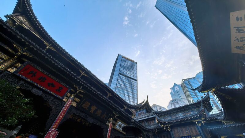Discover_Luohan_Temple__Chongqing_s_Ancient_Treasure_Amid_Skyscrapers - News for amigos, by amigos __Discover_Luohan_Temple__Chongqing_s_Ancient_Treasure_Amid_Skyscrapers