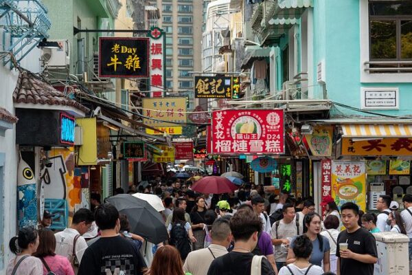 Discover Rua do Cunha: Macao’s Hidden Gem for Souvenir Lovers Discover_Rua_do_Cunha__Macao_s_Hidden_Gem_for_Souvenir_Lovers