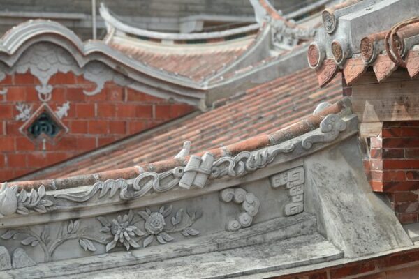Discover Wulin: China’s 600-Year-Old Village Where East Meets West 🏯🌆 Discover_Wulin__China_s_600_Year_Old_Village_Where_East_Meets_West___