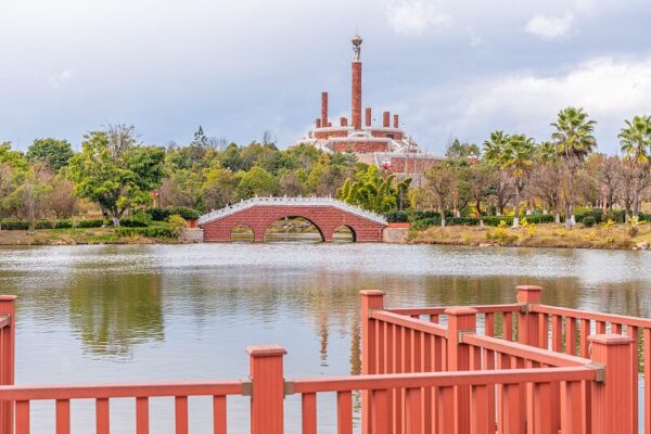 Discover_Yunnan_s_Ten_Month_Solar_Calendar_Park__A_Dive_into_Yi_Culture video poster