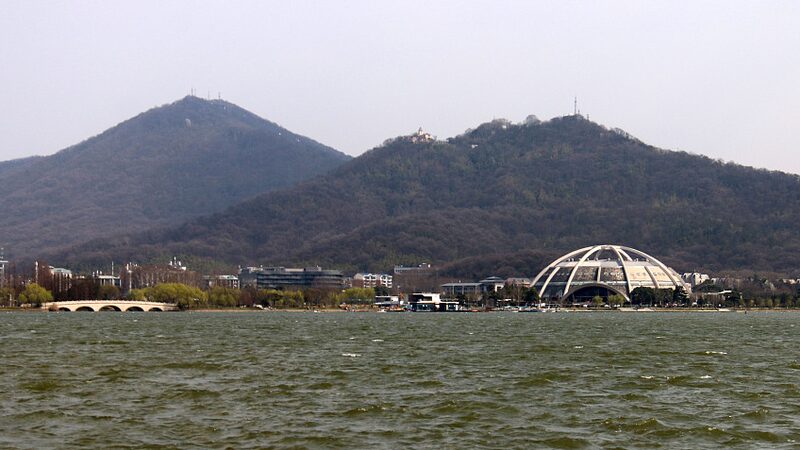 Discover_the_Breathtaking_Heights_of_Nanjing_s_Purple_Mountain_s_Toutuoling_____poster - News for amigos, by amigos Discover_the_Breathtaking_Heights_of_Nanjing_s_Purple_Mountain_s_Toutuoling____ video poster