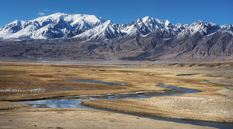 Discover_the_Breathtaking_Pamir_Plateau____Where_Adventure_Meets_Majesty