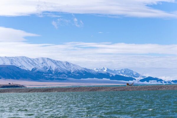 Discover the Crystal Blue Beauty of Sayram Lake in Xinjiang 🌊✨ Discover_the_Crystal_Blue_Beauty_of_Sayram_Lake_in_Xinjiang___ video poster