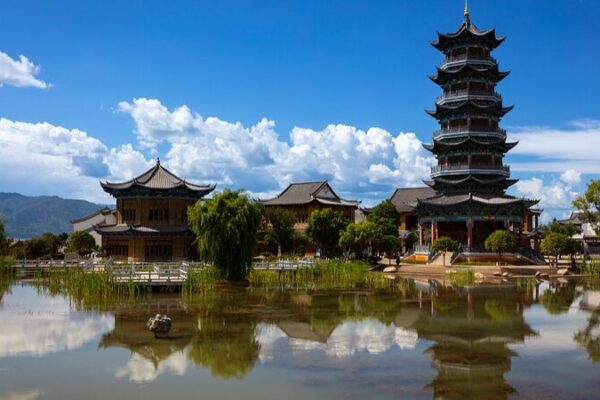 Discover the Enchanting Art of Jianchuan’s Wood Carving Town 🌳🛠️ Discover_the_Enchanting_Art_of_Jianchuan_s_Wood_Carving_Town____ video poster