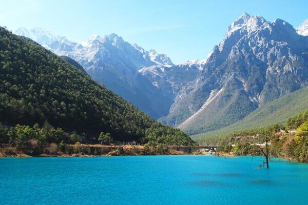 Discover the Enchanting Blue Moon Valley in Yunnan: A Turquoise Paradise! Discover_the_Enchanting_Blue_Moon_Valley_in_Yunnan__A_Turquoise_Paradise_ video poster