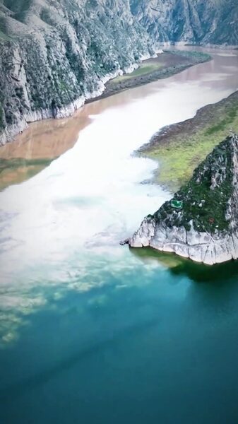 Discover_the_Hidden_Treasures_of_NW_China_s_Linxia_Hui_Autonomous_Prefecture__poster - News for amigos, by amigos Discover_the_Hidden_Treasures_of_NW_China_s_Linxia_Hui_Autonomous_Prefecture_ video poster