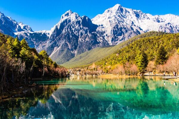 Discover the Magic of Blue Moon Valley in Yunnan’s Yulong Snow Mountain Discover_the_Magic_of_Blue_Moon_Valley_in_Yunnan_s_Yulong_Snow_Mountain video poster