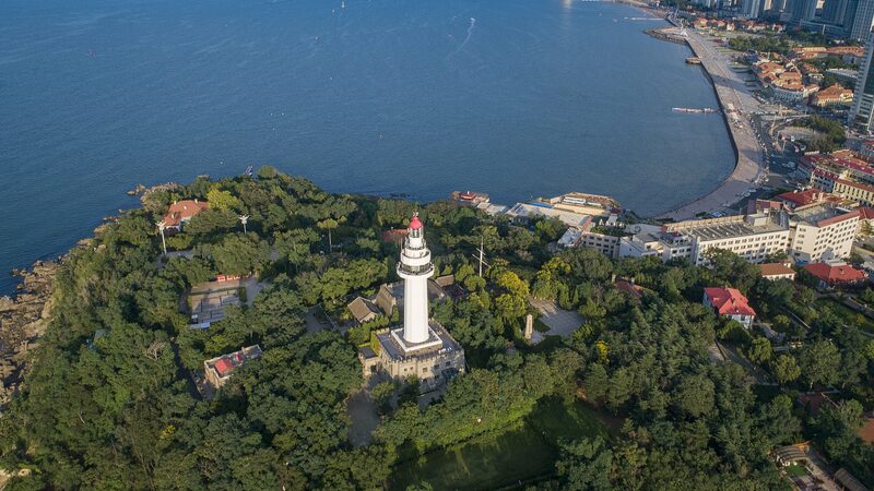 Discover_the_Majestic_Beauty_of_Yantai_Mountain_s_Lighthouse video poster