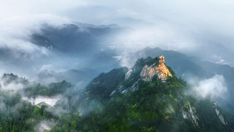 Discover_the_Snowy_Wonderland_of_Jigong_Mountain_in_Central_China_______poster - News for amigos, by amigos Discover_the_Snowy_Wonderland_of_Jigong_Mountain_in_Central_China______ video poster