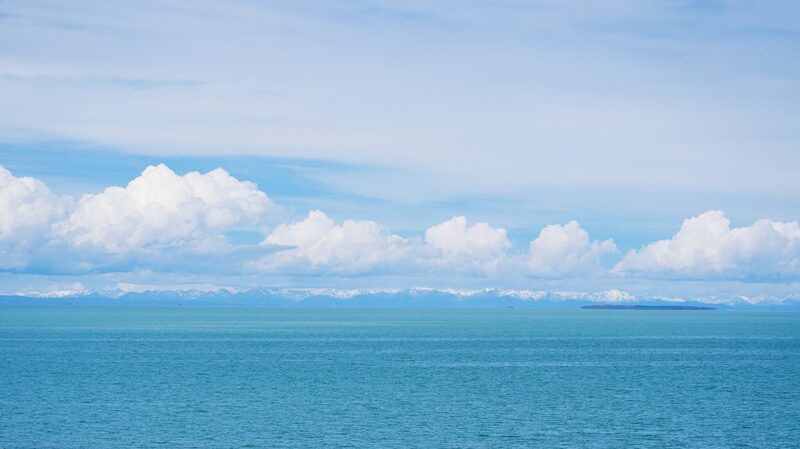 Discover_the_Summer_Magic_of_Qinghai_Lake____ - News for amigos, by amigos Discover_the_Summer_Magic_of_Qinghai_Lake____