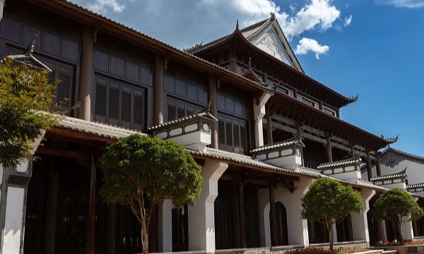 Discover the Timeless Beauty of Jianchuan Wood Carving Art Town Discover_the_Timeless_Beauty_of_Jianchuan_Wood_Carving_Art_Town video poster