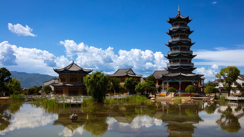 Discover_the_Tranquil_Beauty_of_Jianchuan_Wood_Carving_Art_Town_poster - News for amigos, by amigos Discover_the_Tranquil_Beauty_of_Jianchuan_Wood_Carving_Art_Town video poster